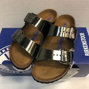 Women’s BIRKENSTOCK Arizona Metallic Anthracite